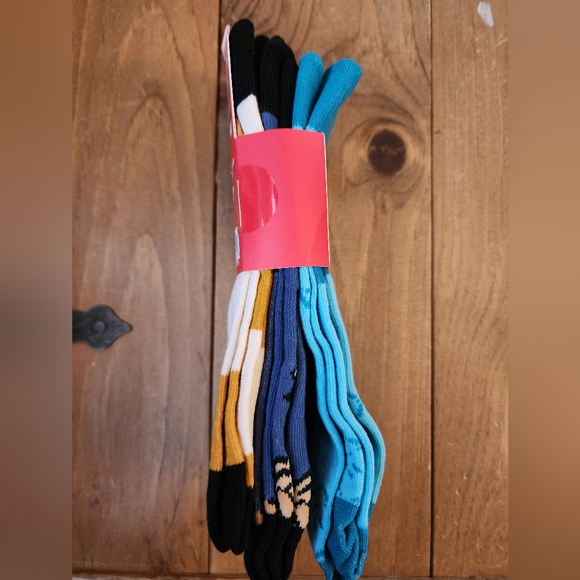 Super Mario 3-Pack Crew Socks Size 6-10 - Picture 4 of 6